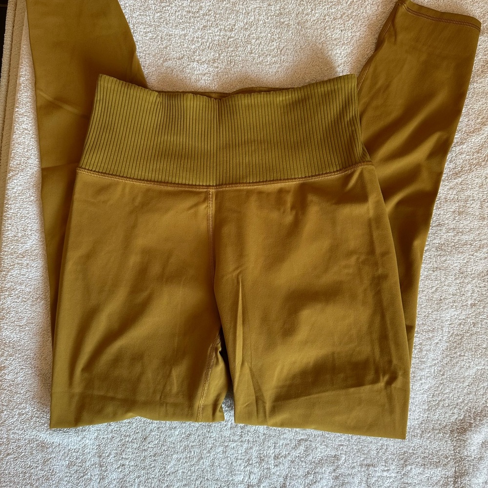 Vuori Mustard Yellow Leggings